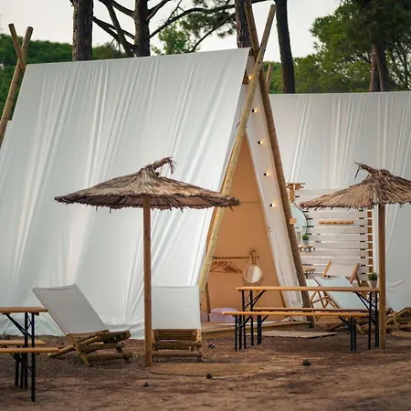 Kampaoh Kamp alanı El Palmar (Andalucia)